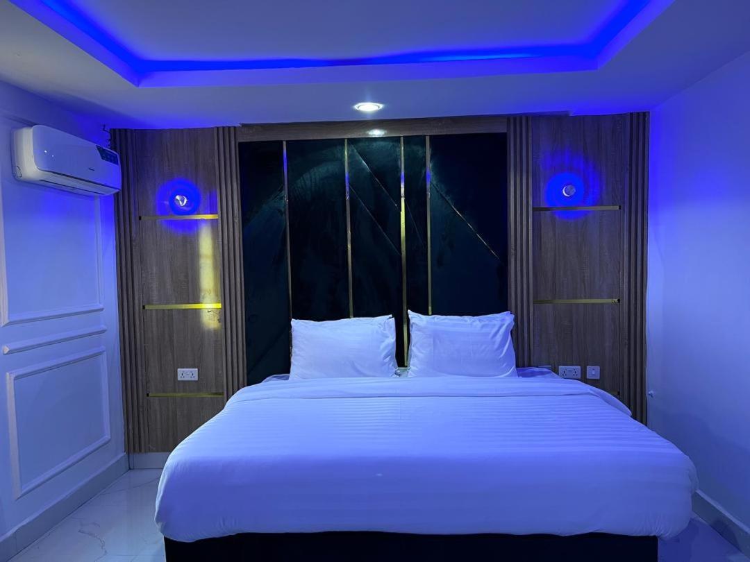 Villa Palazzo Hotel 2 이케야 외부 사진